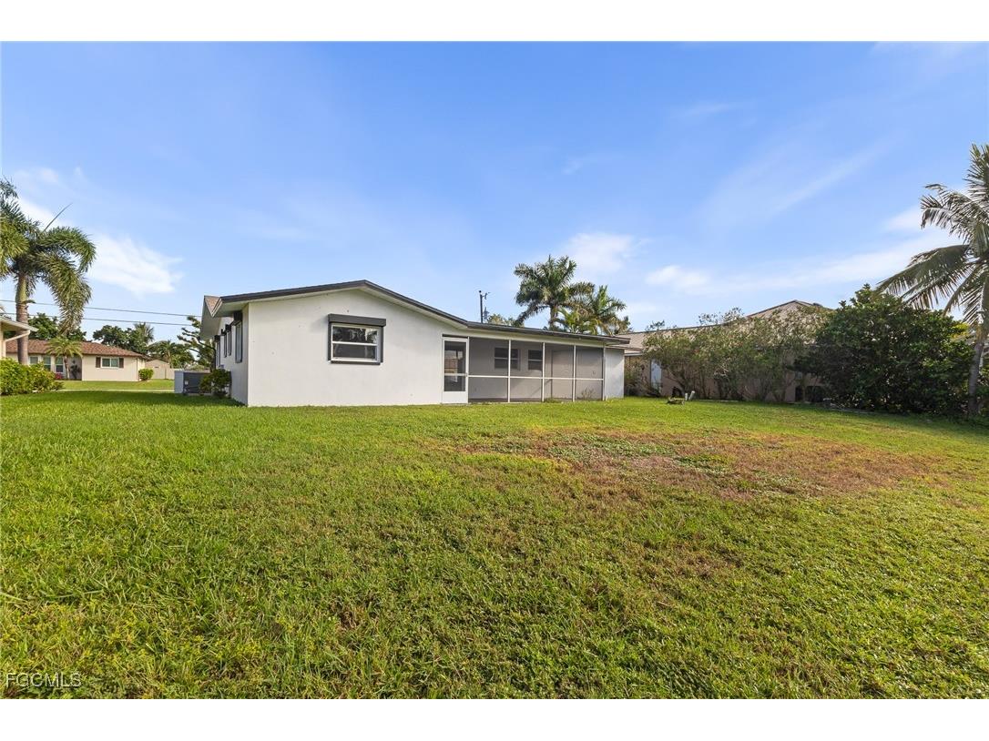 2014 SE 12th Terrace Cape Coral FL 33990 2025014338 image24