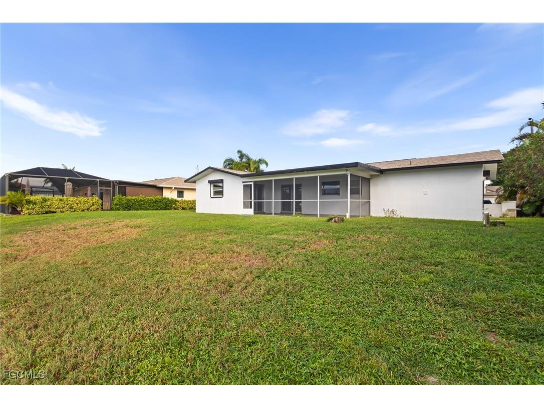 2014 SE 12th Terrace Cape Coral FL 33990 2025014338 image25