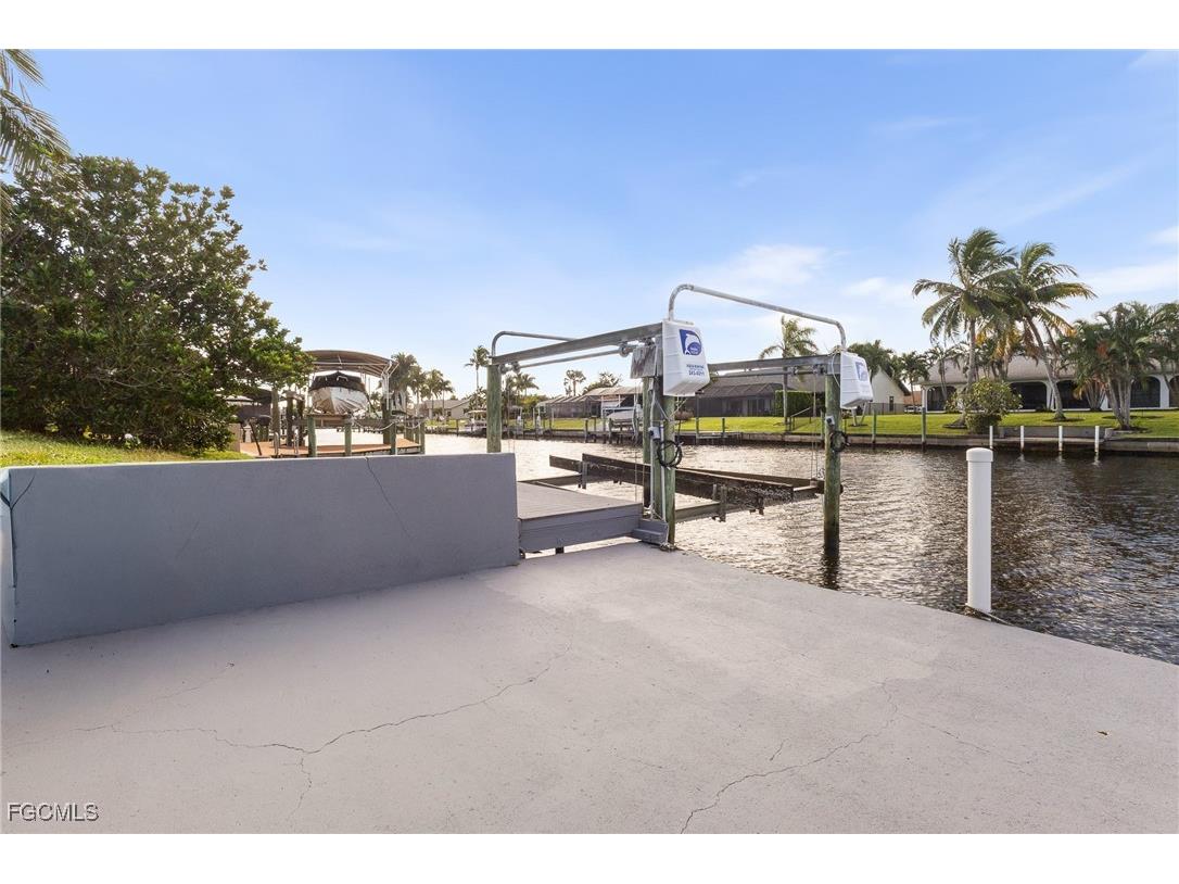 2014 SE 12th Terrace Cape Coral FL 33990 2025014338 image26