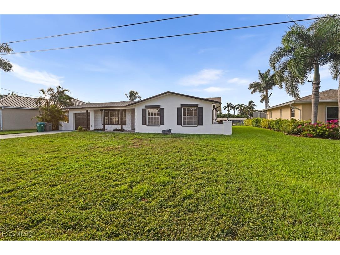 2014 SE 12th Terrace Cape Coral FL 33990 2025014338 image4