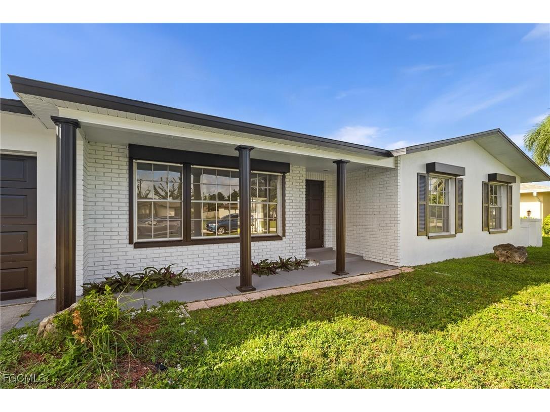 2014 SE 12th Terrace Cape Coral FL 33990 2025014338 image5