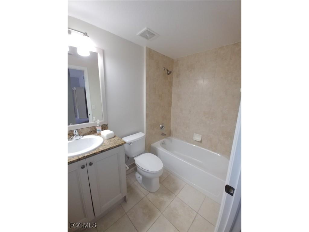 20140 Estero Gardens Circle #204 Estero FL 33928 2025018621 image18