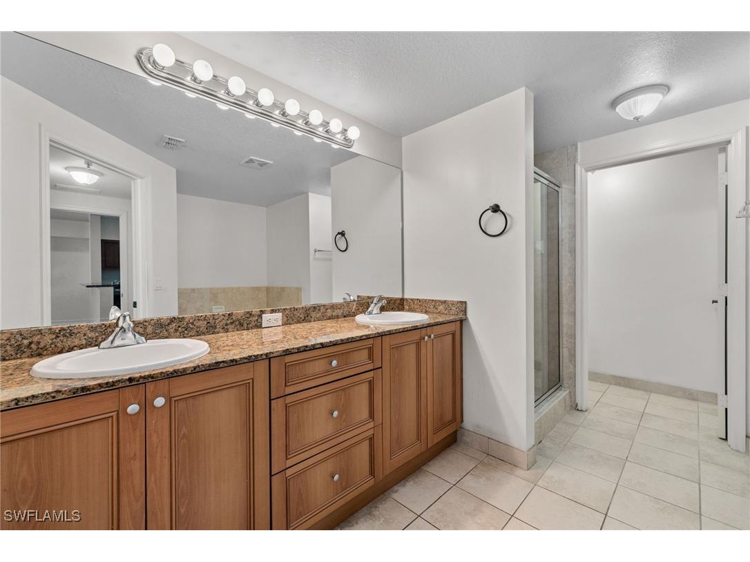 20140 Estero Gardens Circle #206 Estero FL 33928 225062031 image16