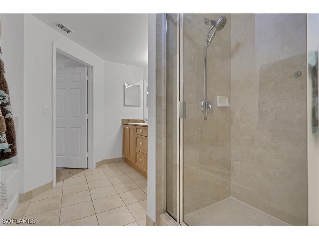 20140 Estero Gardens Circle #208 Estero FL 33928 226011989 image17