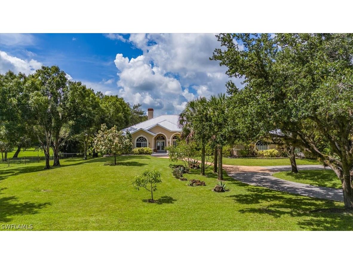 20150 Cypress Creek Drive Alva FL 33920 224054686 image1