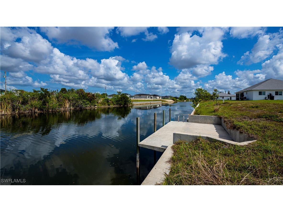 2016 NE 1st Place Cape Coral FL 33909 225044482 image1