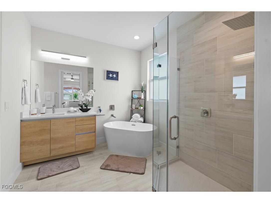 2016 NW 1st Avenue Cape Coral FL 33993 2025011194 image35