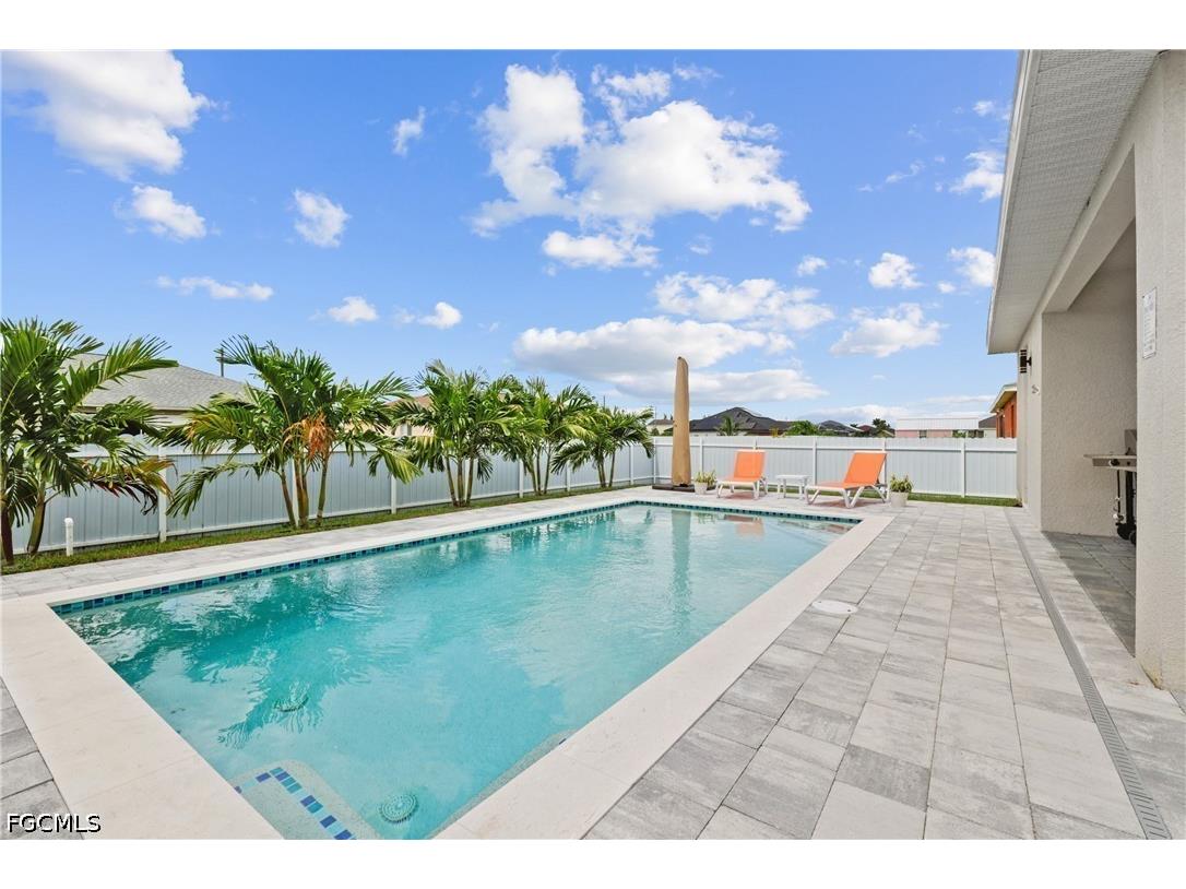 2016 NW 1st Avenue Cape Coral FL 33993 2026021157 image1