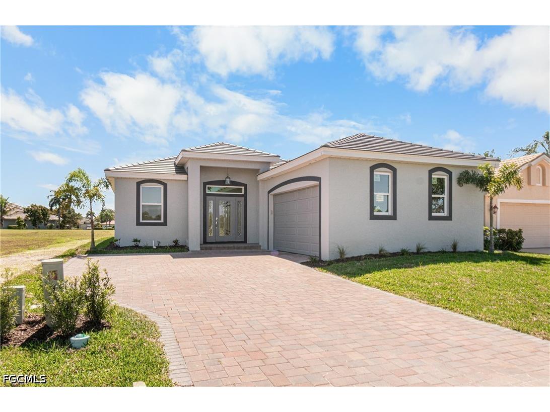 2016 Oxford Ridge Circle Lehigh Acres FL 33973 2026013188 image1