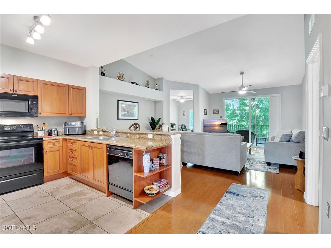 20160 Estero Gardens Circle #206 Estero FL 33928 225073385 image1