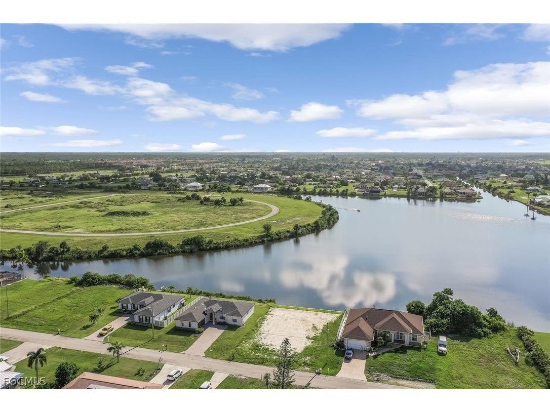 2017 NE 10th Place Cape Coral FL 33909 2026010299 image6