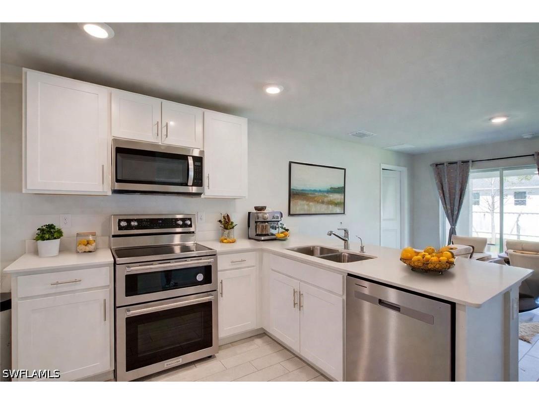 2017 NE 39th Terrace Cape Coral FL 33909 226012903 image2