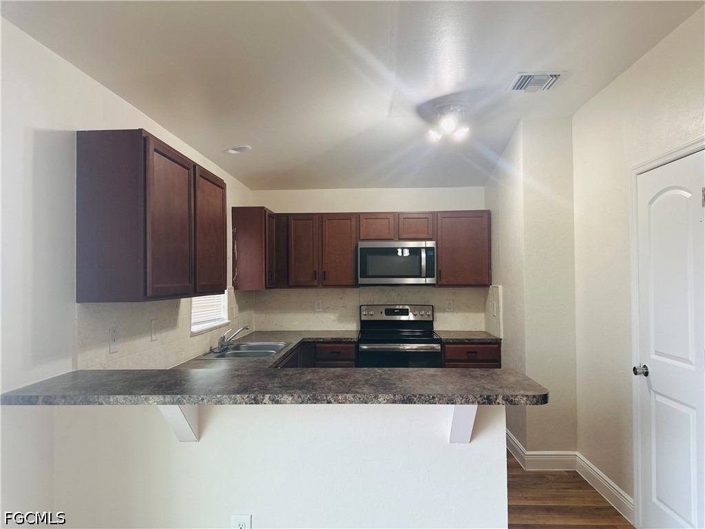 2017 NW 1st Avenue Cape Coral FL 33993 2026024827 image6