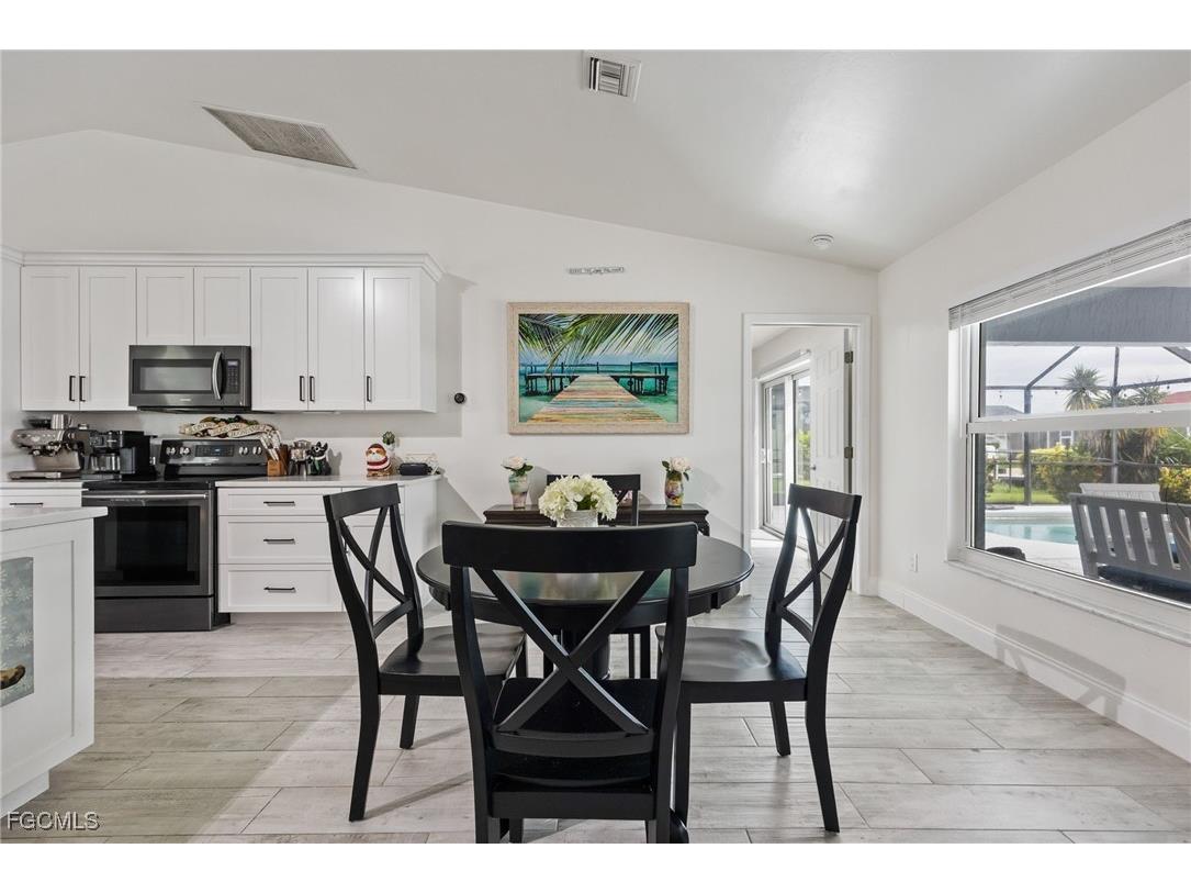 2017 SE 17th Place Cape Coral FL 33990 2025008609 image18