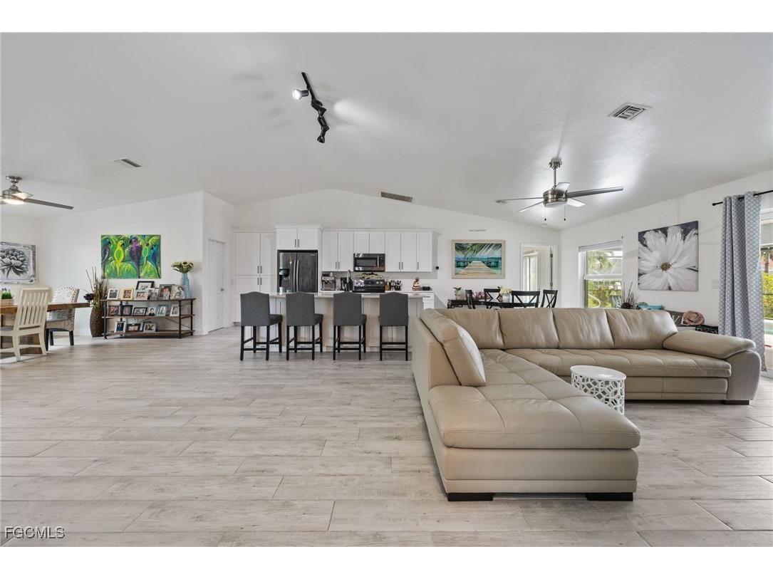 2017 SE 17th Place Cape Coral FL 33990 2025008609 image22