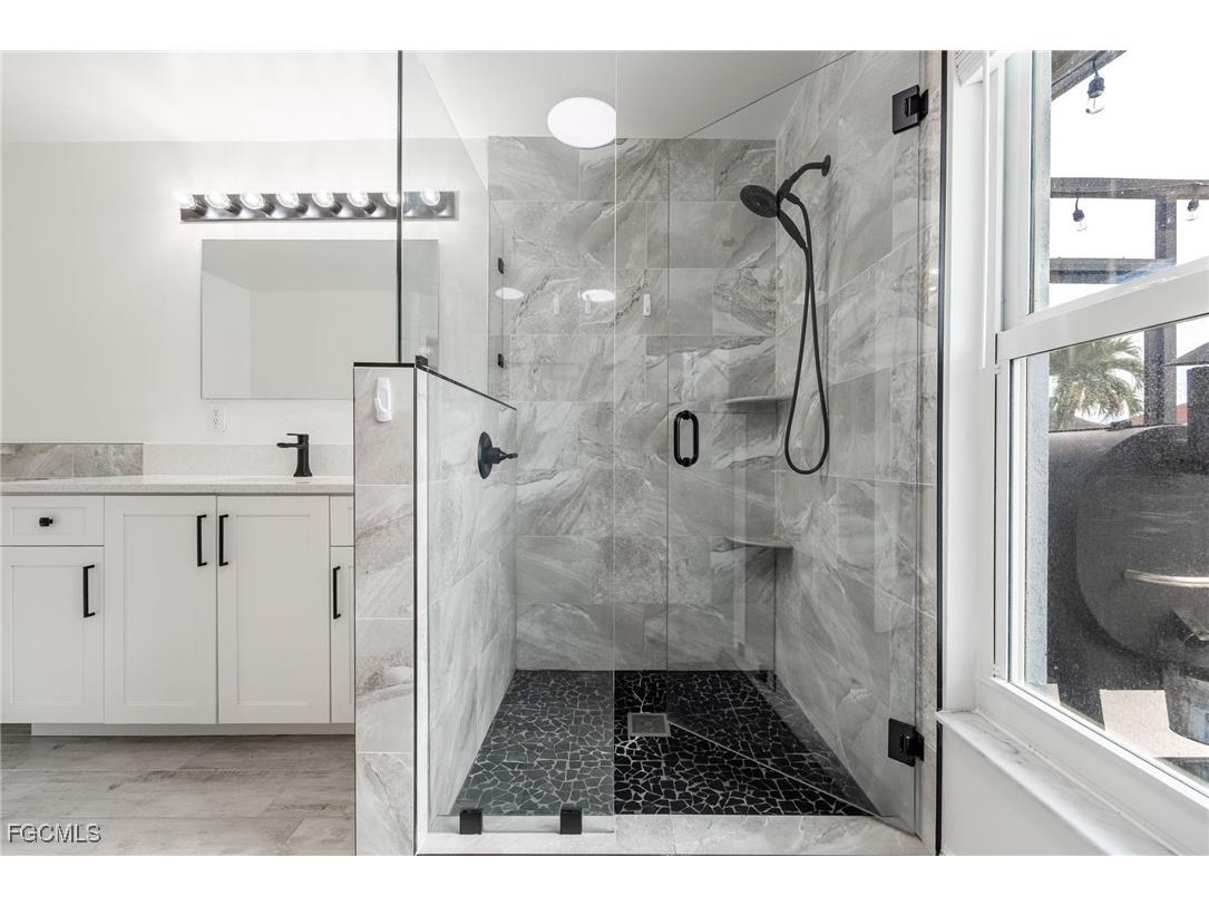 2017 SE 17th Place Cape Coral FL 33990 2025008609 image26