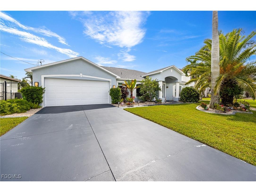2017 SE 17th Place Cape Coral FL 33990 2025008609 image3