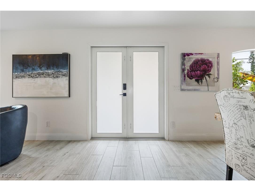 2017 SE 17th Place Cape Coral FL 33990 2025008609 image5