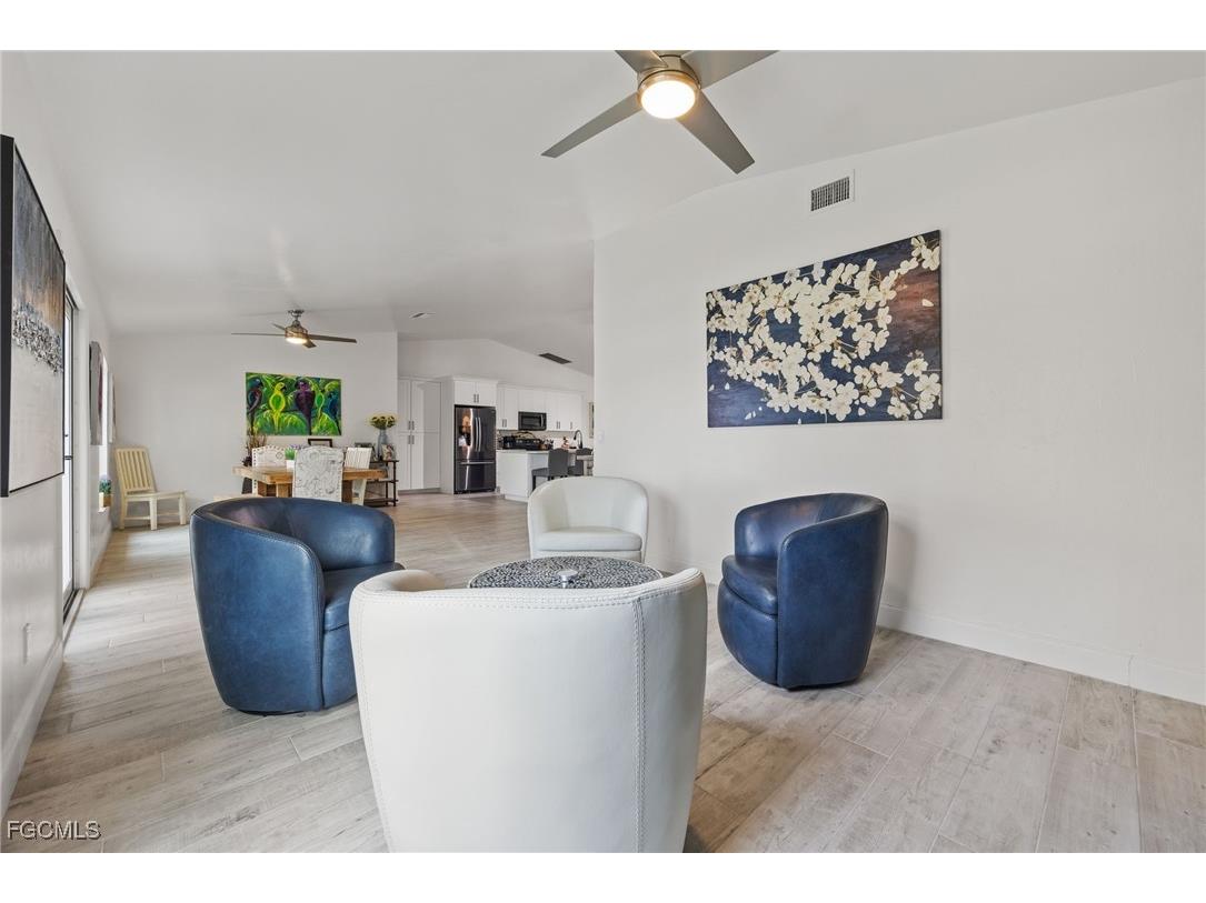 2017 SE 17th Place Cape Coral FL 33990 2025008609 image7