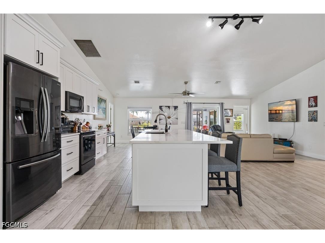 2017 SE 17th Place Cape Coral FL 33990 2026023428 image10