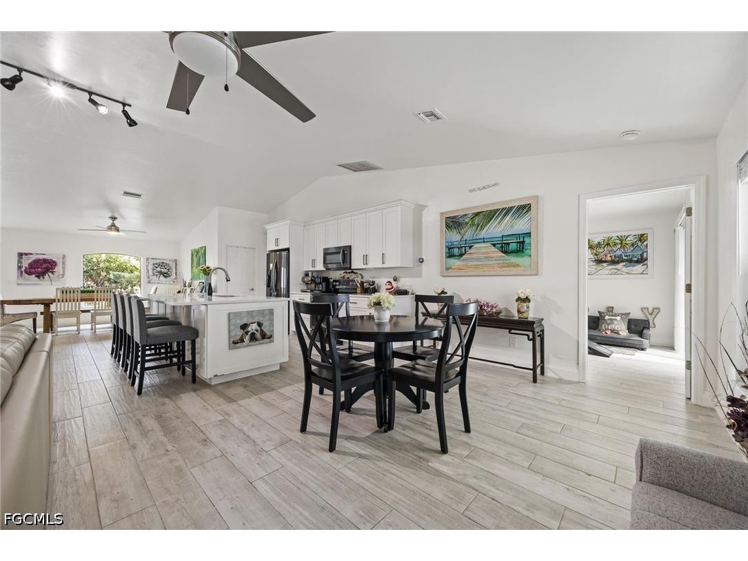 2017 SE 17th Place Cape Coral FL 33990 2026023428 image18