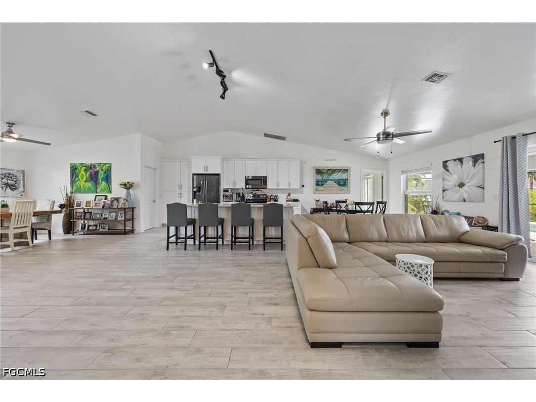 2017 SE 17th Place Cape Coral FL 33990 2026023428 image21