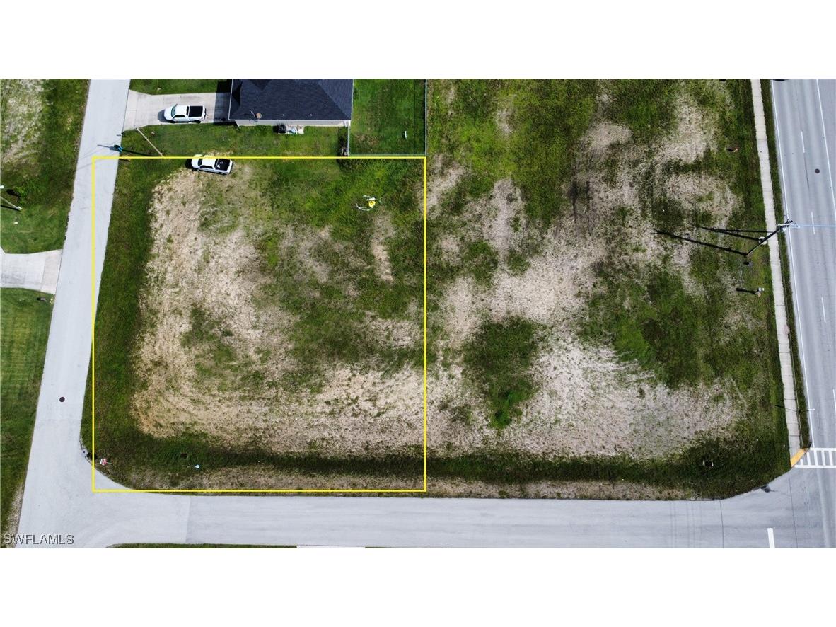 2017 SW 8th Place Cape Coral FL 33991 223064403 image1