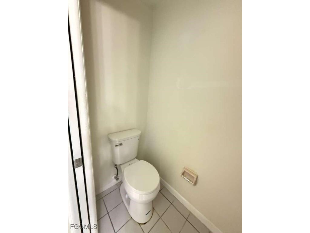 2017 Santa Barbara Boulevard Cape Coral FL 33991 2025025153 image11