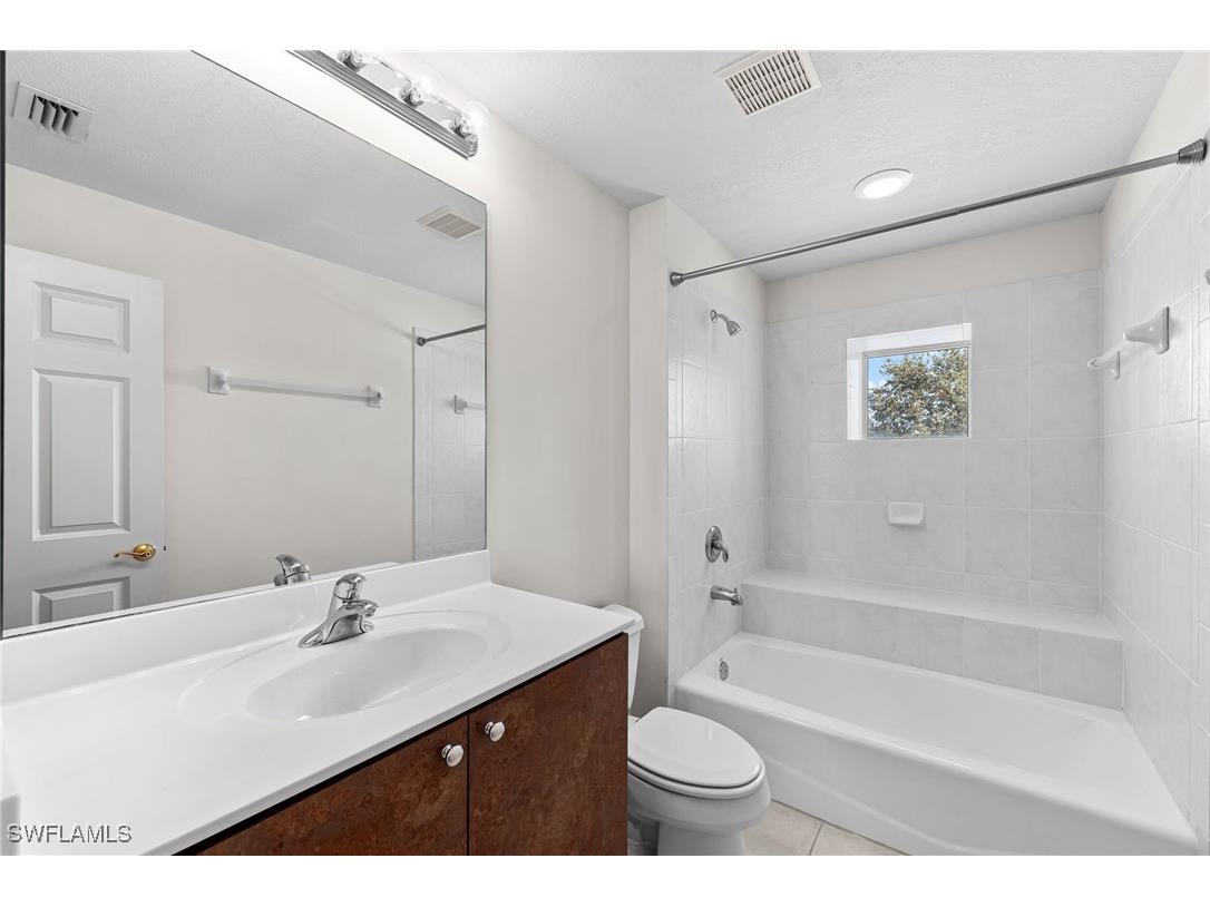 20171 Eagle Glen Way Estero FL 33928 225077464 image21