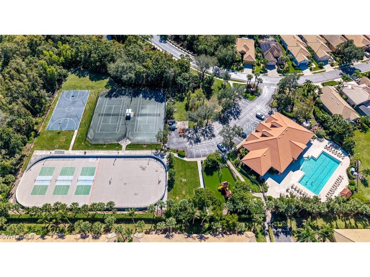 20171 Eagle Glen Way Estero FL 33928 225077464 image32