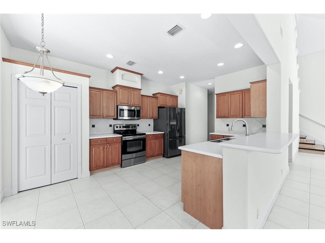 20171 Eagle Glen Way Estero FL 33928 225077464 image8