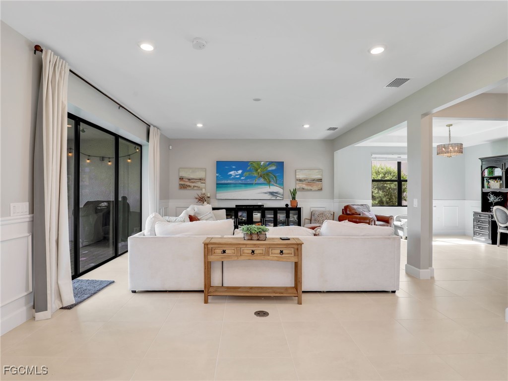 20179 Napa Loop Estero FL 33928 2025006705 image10