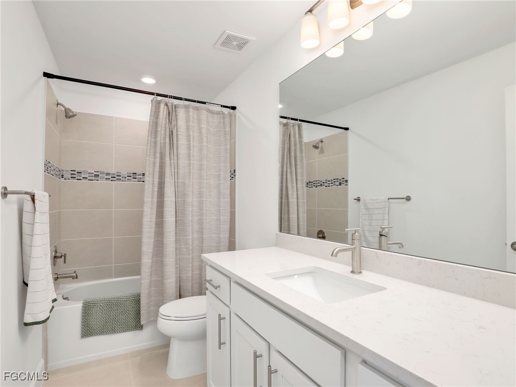 20179 Napa Loop Estero FL 33928 2025006705 image29