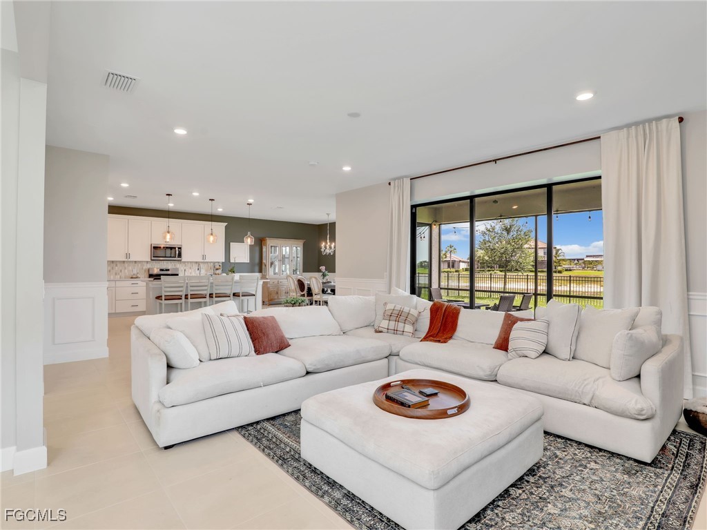 20179 Napa Loop Estero FL 33928 2025006705 image8