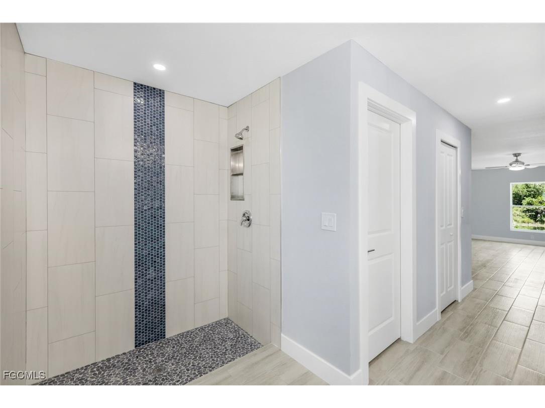 2018 NE 33rd Lane Cape Coral FL 33909 2025005887 image18