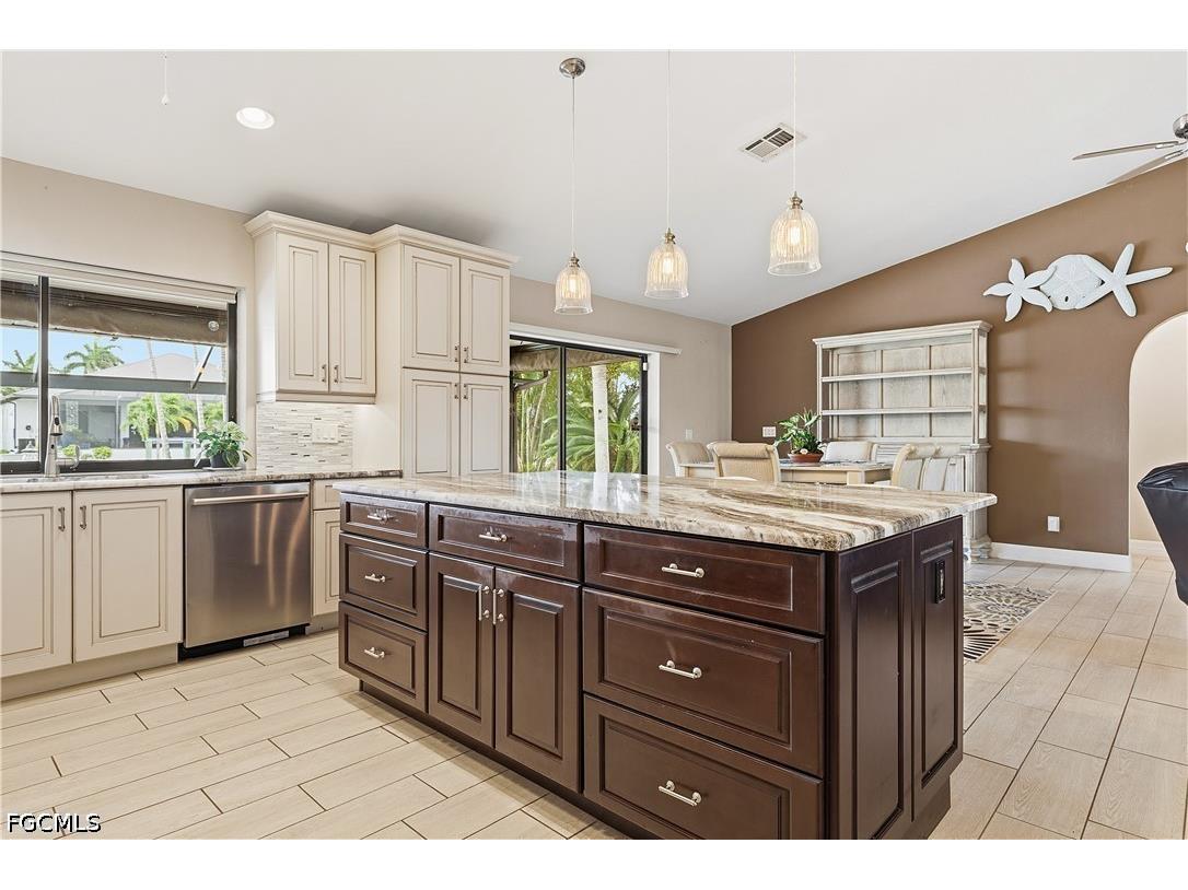 2018 SE 29th Street Cape Coral FL 33904 2026017831 image14