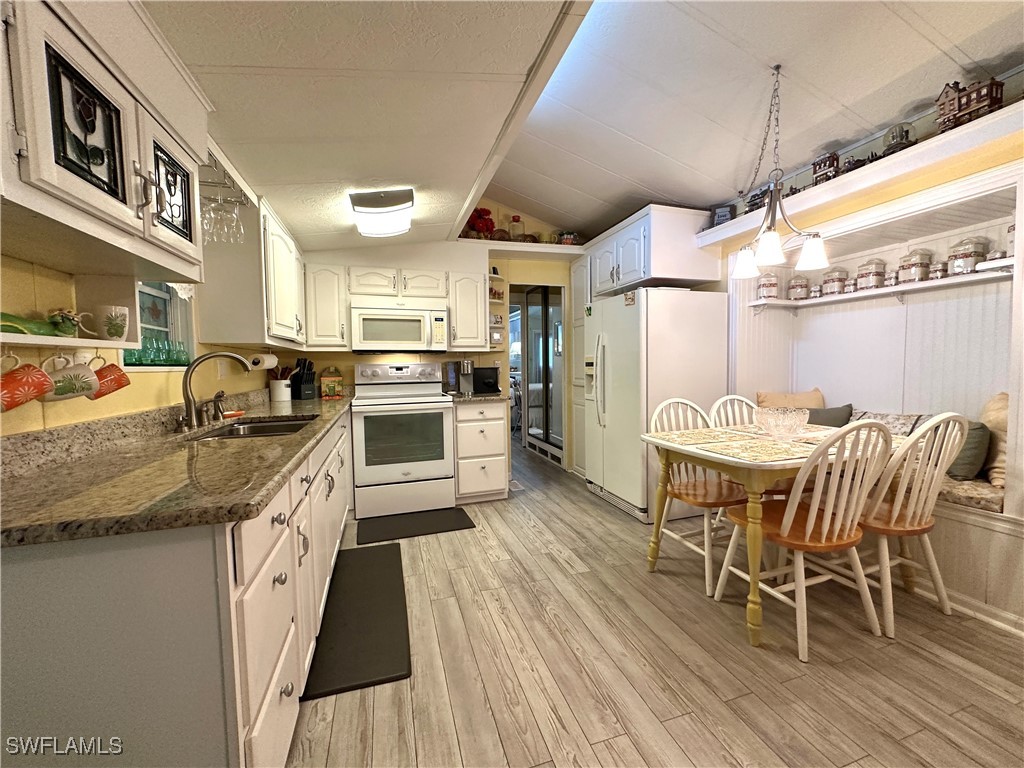 20181 Cumberland Court Estero FL 33928 225052068 image10