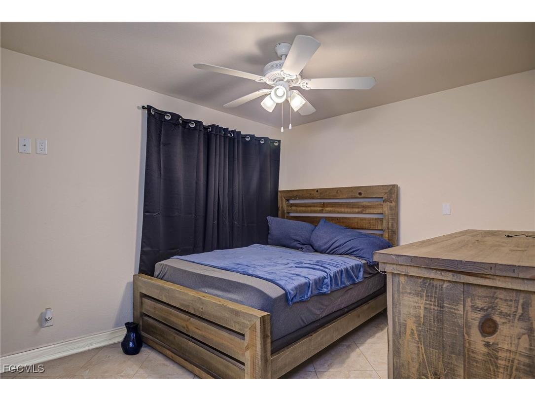 2019 Clarke Avenue Fort Myers FL 33905 2025014575 image11