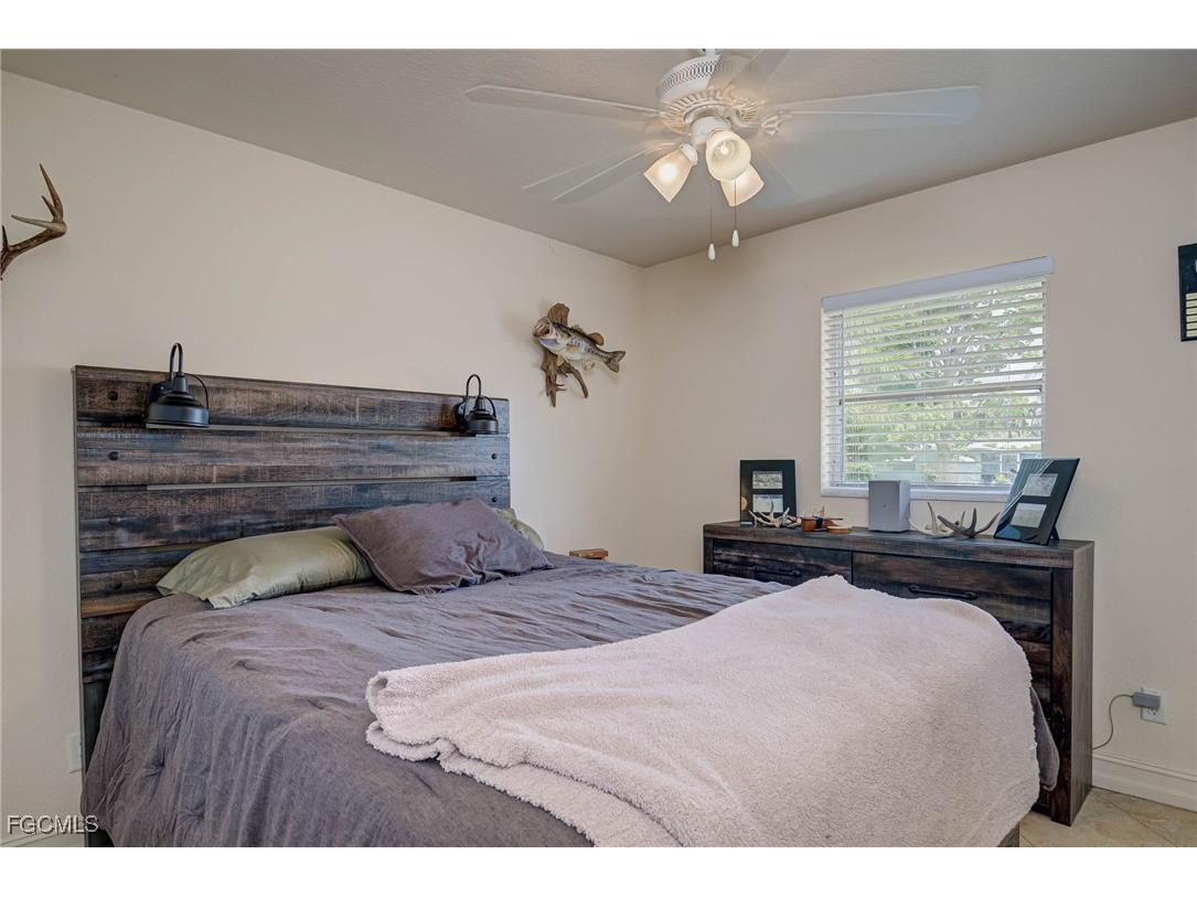 2019 Clarke Avenue Fort Myers FL 33905 2025014575 image13