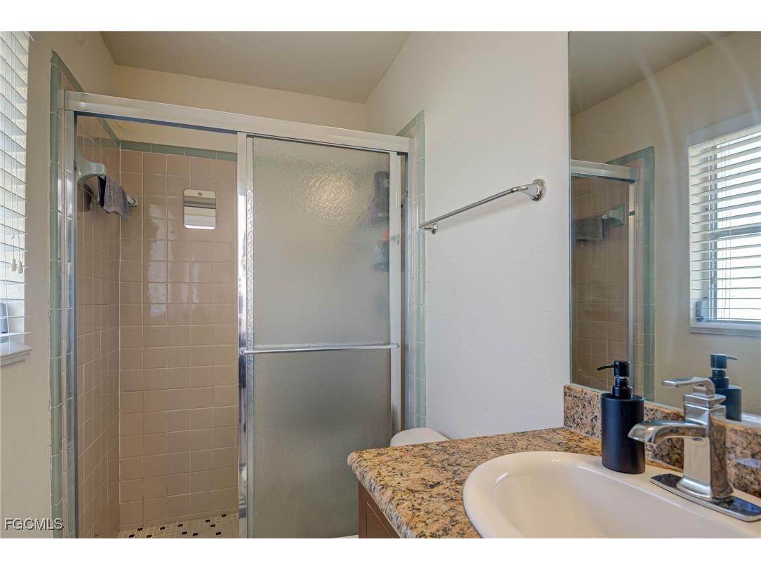 2019 Clarke Avenue Fort Myers FL 33905 2025014575 image14