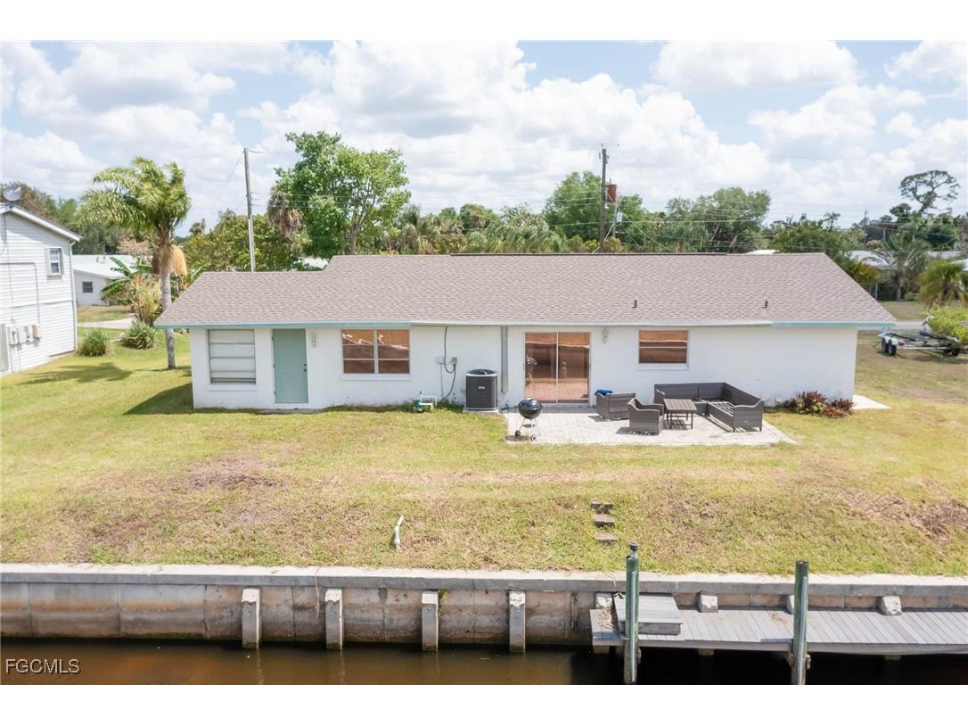 2019 Clarke Avenue Fort Myers FL 33905 2025014575 image18