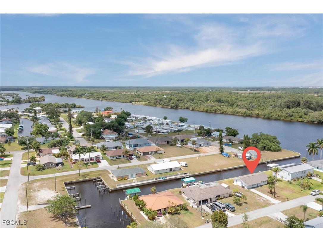 2019 Clarke Avenue Fort Myers FL 33905 2025014575 image22