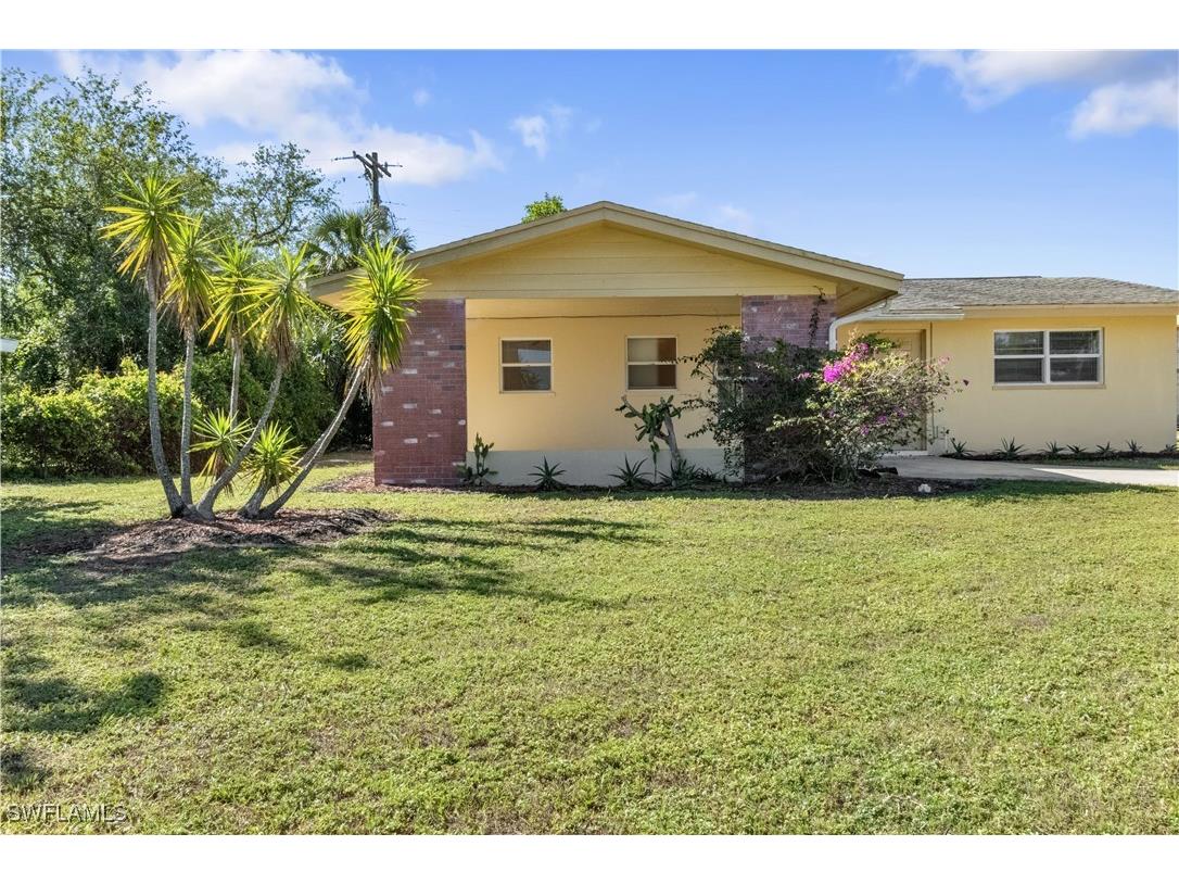 2019 Gray Court North Fort Myers FL 33903 225028578 image1