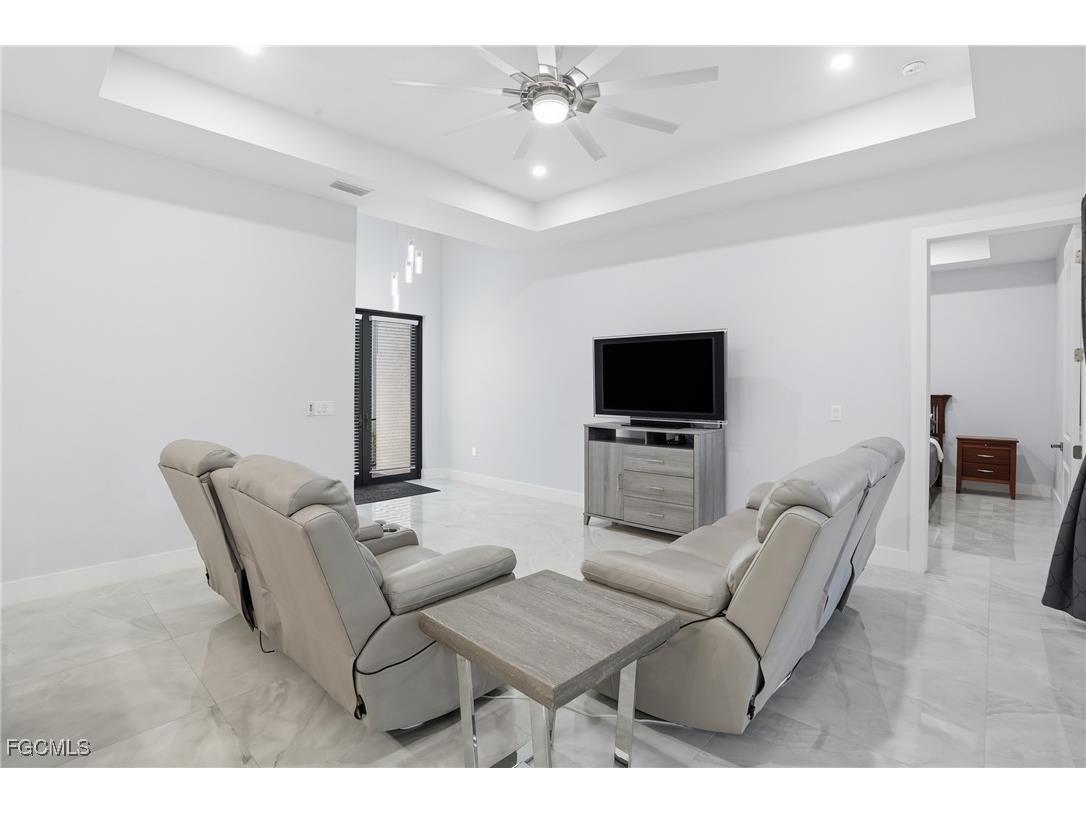 2019 NE 34th Terrace Cape Coral FL 33909 2025020116 image13