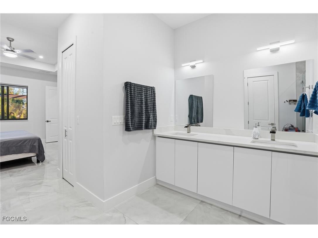 2019 NE 34th Terrace Cape Coral FL 33909 2025020116 image24