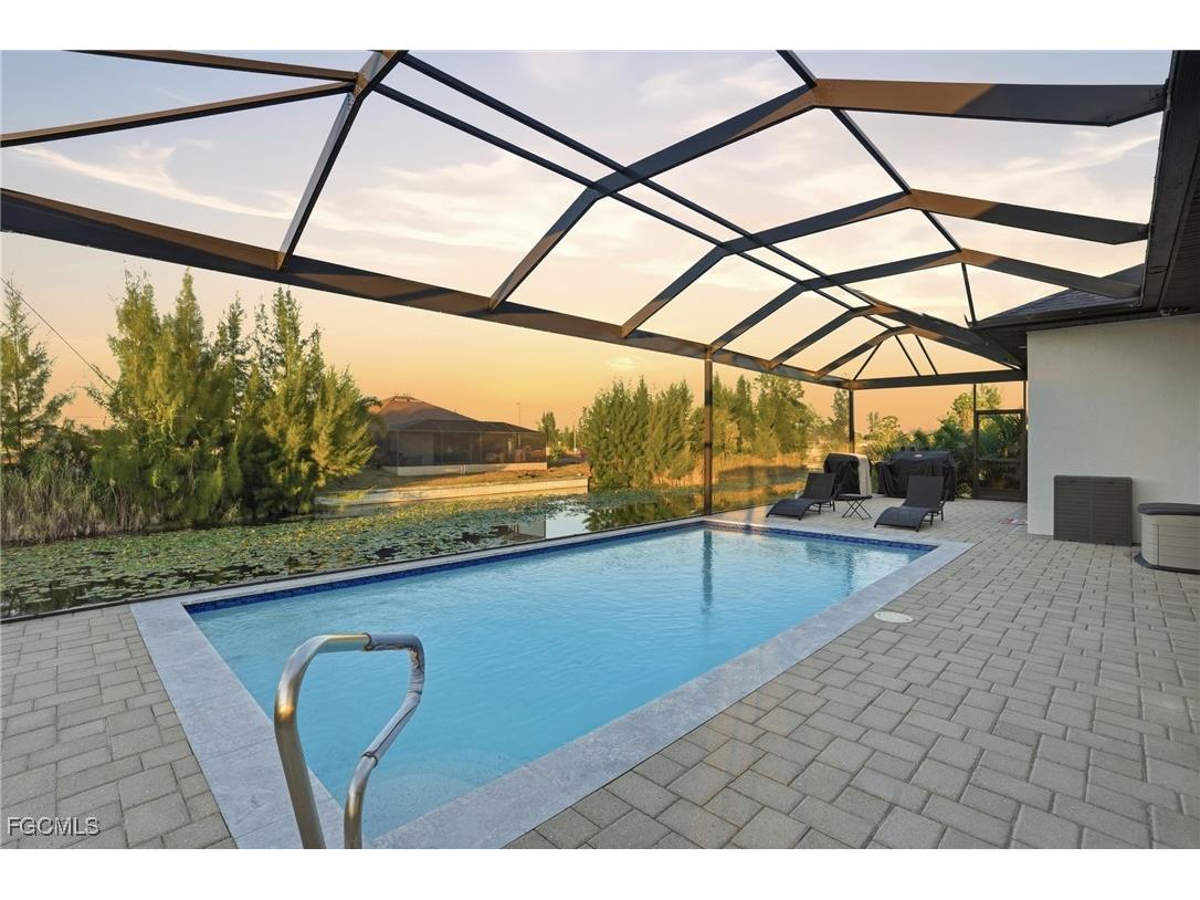 2019 NE 34th Terrace Cape Coral FL 33909 2025020116 image5