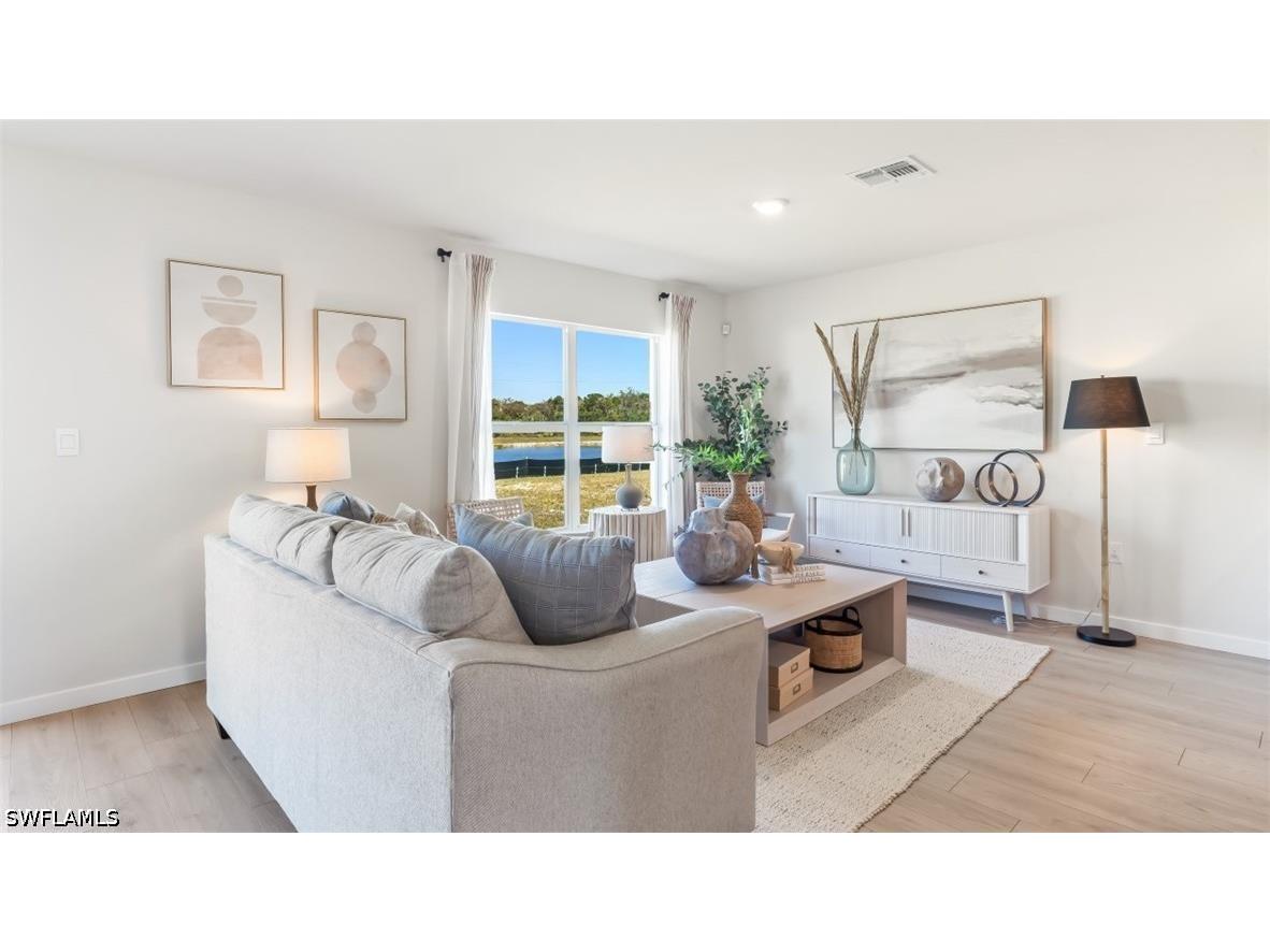 2019 NE 8th Place Cape Coral FL 33909 226012744 image3