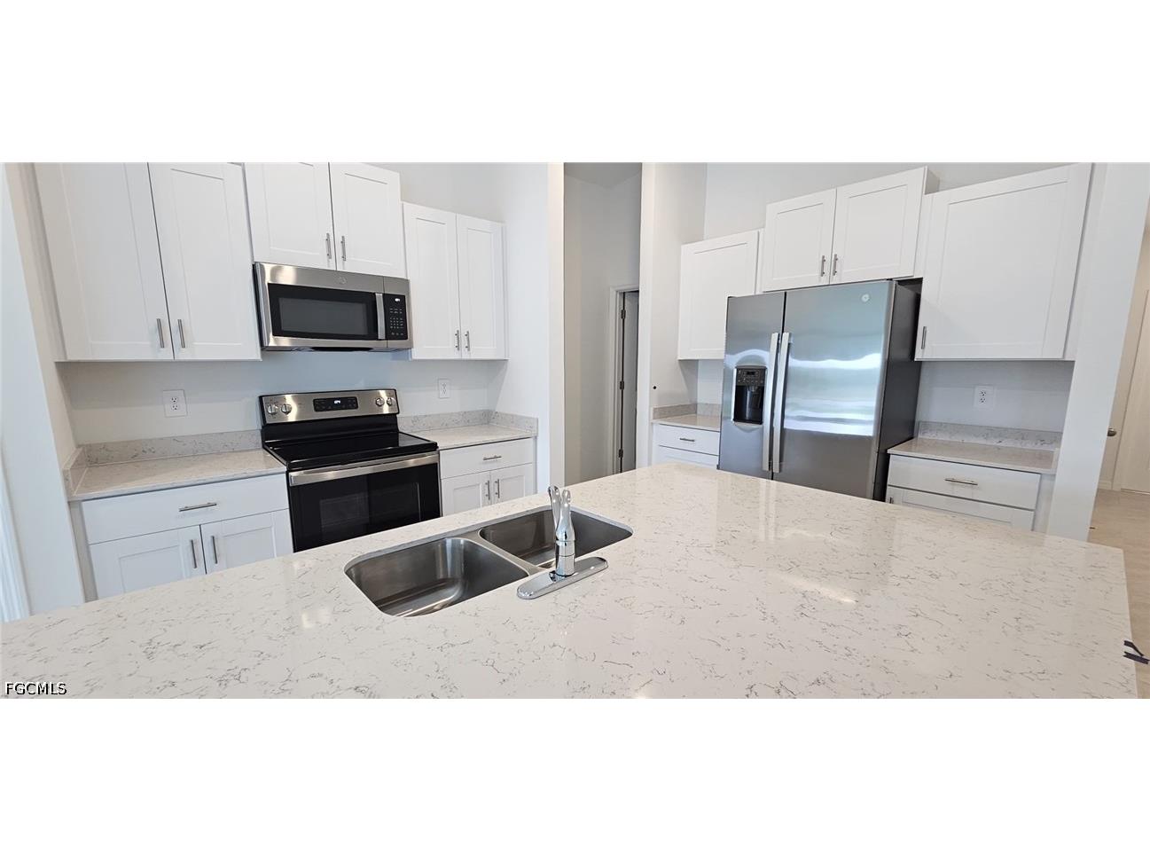 20190 Caroline Creek Place Lehigh Acres FL 33974 2026021220 image5