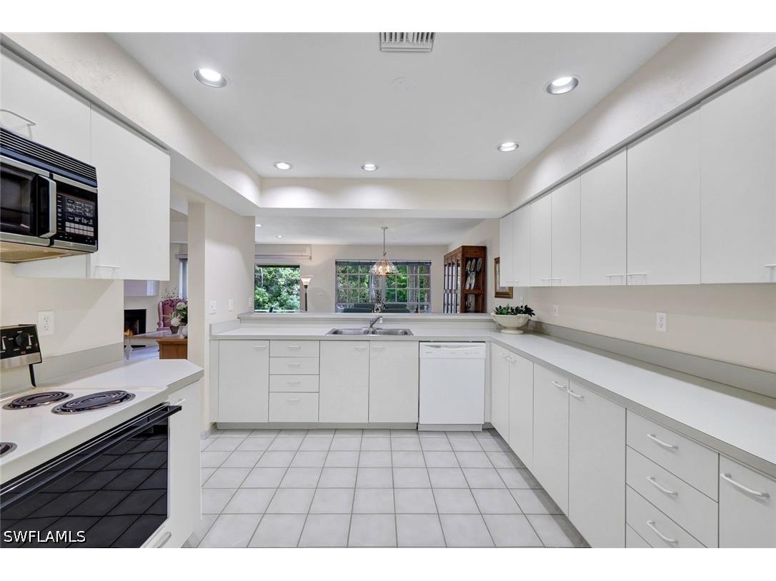 20190 Golden Panther Drive #3 Estero FL 33928 226015675 image5