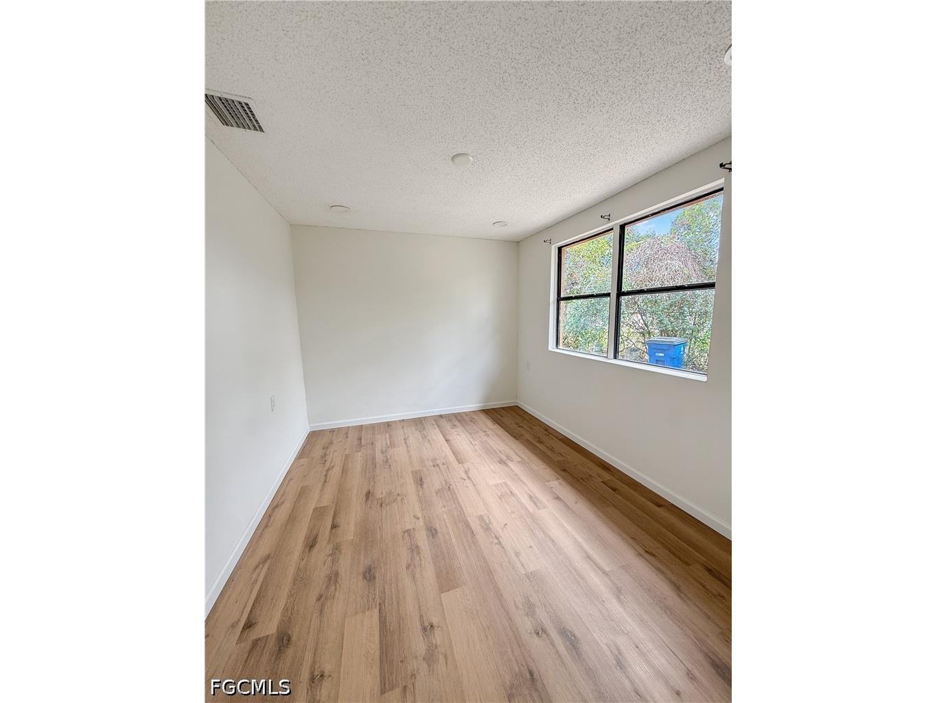202 2nd Street #L Fort Myers FL 33907 2026011833 image5